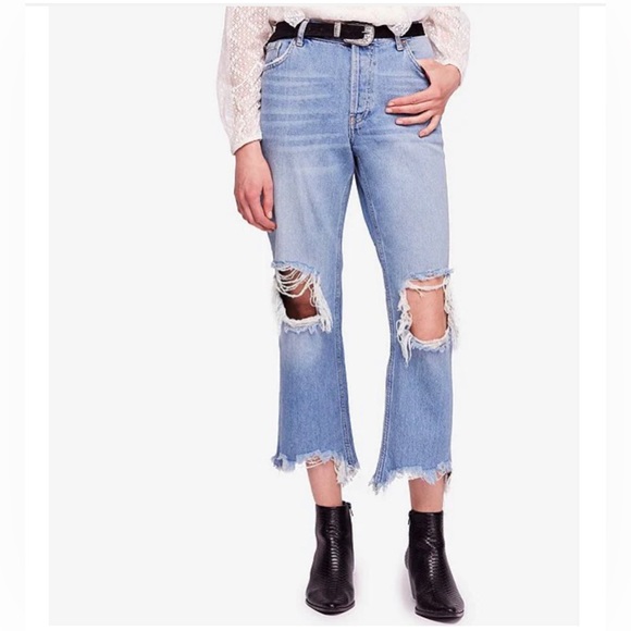 Free People Maggie Straight Leg Mid Rise Distressed Jeans, Size 29 - Picture 4 of 5